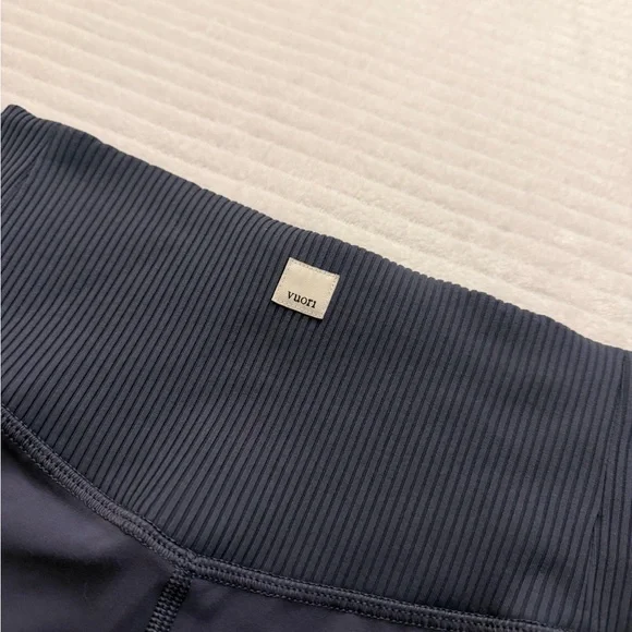 Vuori Women's Dark Blue Bike Shorts - Picture 3 of 4